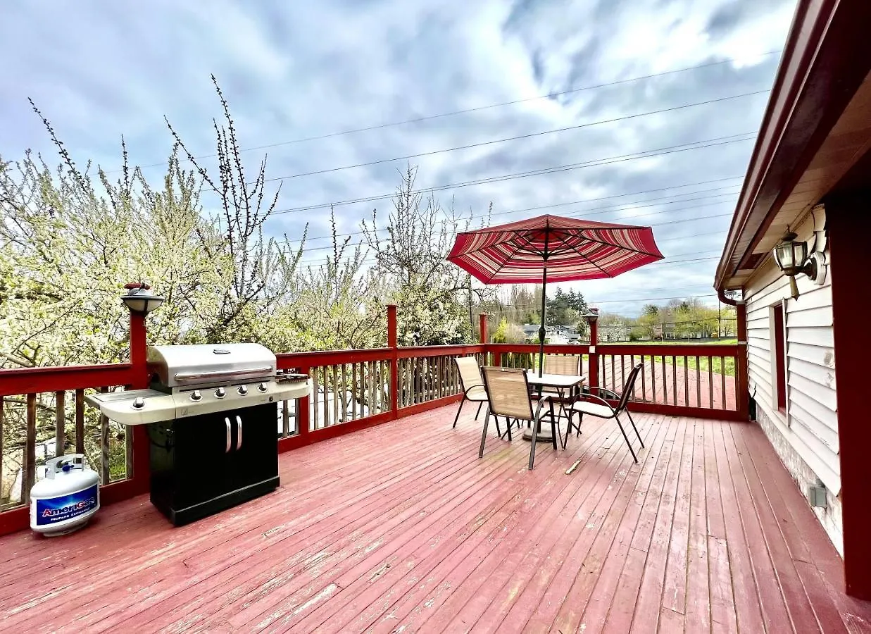 Homestay Private Room With Two Twin Beds Air Conditioning And Shared Bathrooms Located Near Seatac Airport And Downtown Seattle