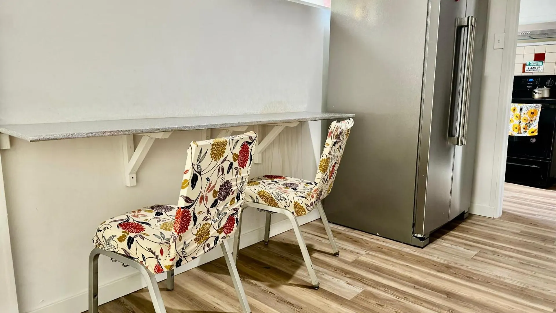 Private Room With Two Twin Beds Air Conditioning And Shared Bathrooms Located Near Seatac Airport And Downtown Seattle Homestay