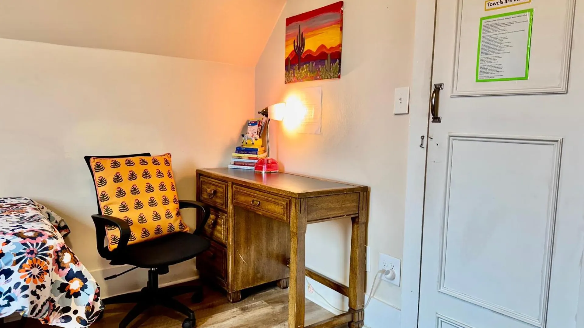 Private Room With Two Twin Beds Air Conditioning And Shared Bathrooms Located Near Seatac Airport And Downtown Seattle 0*,  United States